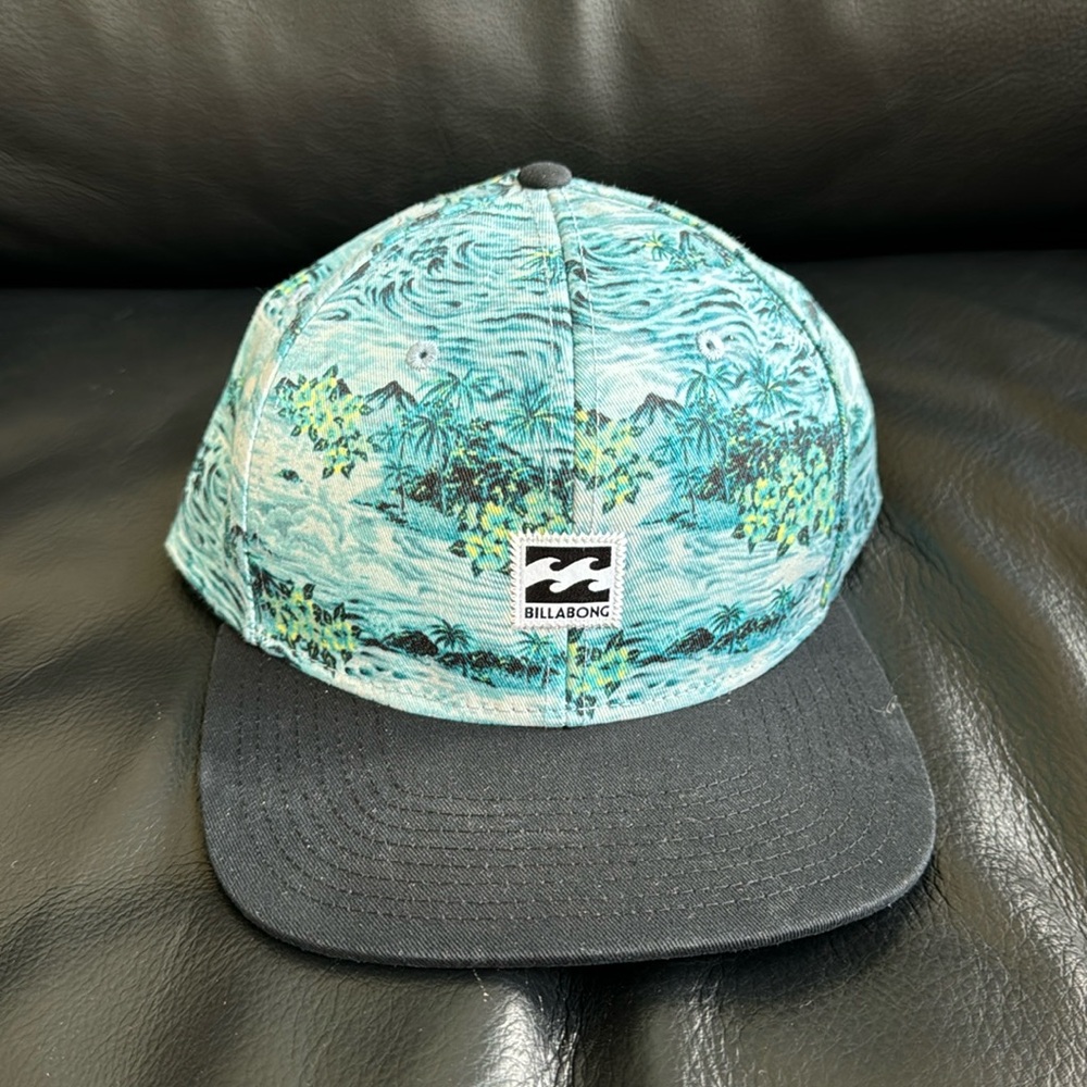 NWOT Billabong hat